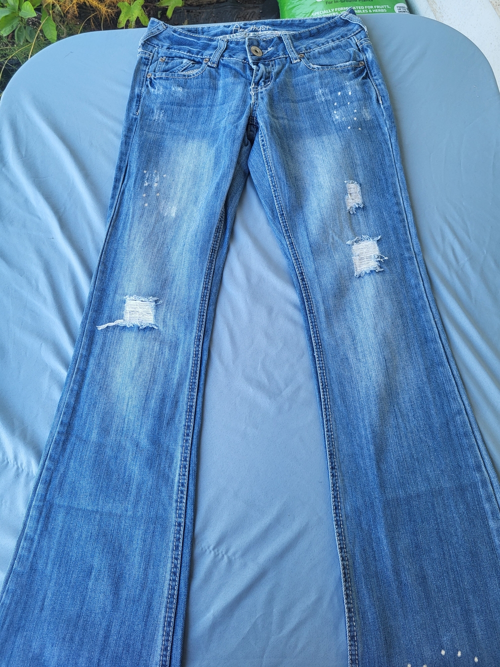 Amethyst Vintage Y2K Distressed Bleach Splatter Low Rise Flare Jeans Size 3